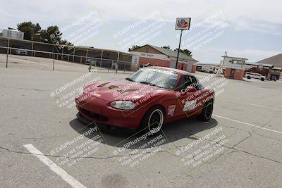 media/Jun-01-2025-CalClub SCCA (Sun) [[eae223c5dd]]/Around pit/